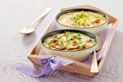 Chanterelle and ham bake with bechamel sauce