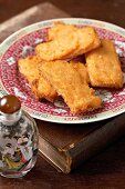 Deep-fried prawn toast (China)