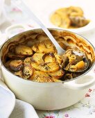 Gebackene Kartoffeln & Fleisch (in der Art von Irish Stew)
