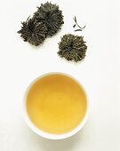 Teerose (gebundene Blattsprossen der Teepflanze)