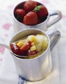 Mango cream with strawberries
