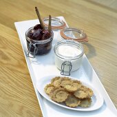 Mandelmusslor (tart cases) with fig compote & cream (Sweden)