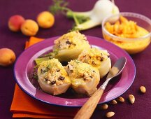 Fennel stuffed with bulgur, carrots and apricots