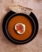 Tomato soup with fig