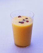 Mango-Melonen-Smoothie mit Rosenwasser & Granatapfelkernen