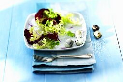 Mixed leaf salad with quails' eggs