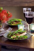 Warm asparagus salad with mushrooms, peas and red wine