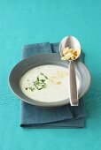 Potato soup with parsley and almonds