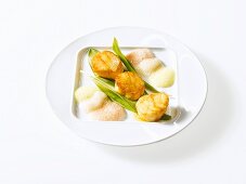 Fried scallops with molecular foam