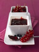 Redcurrant and blueberry jelly in a dish
