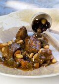 Agnello e fagioli (Lamb ragout with white beans & olives)