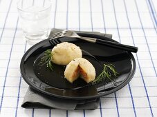 Laxiga Kroppkakor (Potato dumplings with salmon filling)
