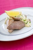 Gebratenes Putenfleisch mit Buttersauce