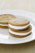 Moon pies (biscuits with a marshmallow filling)