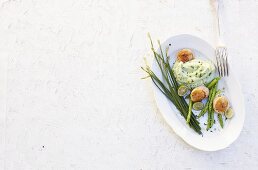 Fried scallops with asparagus and chive puree