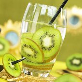 Mineral water with kiwi slices