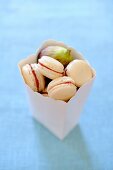 Macaroons with fig jam