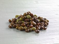 Brown and green mung beans