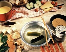 Zutaten für asiatisches Fondue und Käsefondue