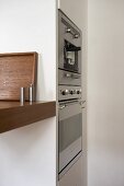 Integral oven in modern kitchen