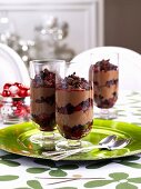 Schokoladen-Beeren-Trifle
