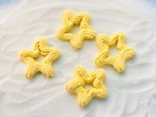 Yellow meringue stars