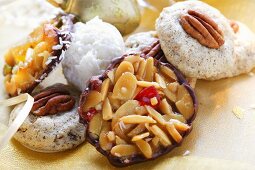 Pecan macaroons, Florentine and coconut macaroon