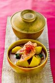 Potato curry with mango and poppy seeds (India)