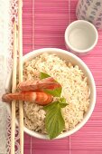 Reisschale mit Garnelen (Asien)