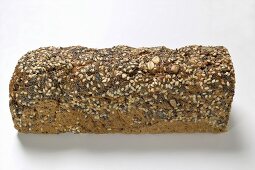 Vollkornbrot mit Mohn und Sesam