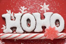 Christmas sweets (the word HOHO, candy cane, sweet)