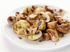 Fried mushrooms with garlic and herb butter
