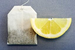 Tea bag and slice of lemmon