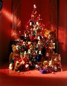 Weihnachtsbaum in rot mit Teddybären 