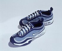 Air-Sneakers mit Luftpolstern von Nike in Blau