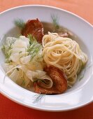 Spaghetti mit Fenchel und Schweinefiletscheiben - südliches Flair