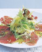 Thunfisch-Carpaccio mit ChilliDressing