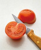 Halbierte Tomate 