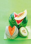 Mehrere Melonen. Wasser-Honig-, Galia- und Cantaloup-Melone