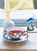 Japanische Teetasse aus Porzellan, Detail