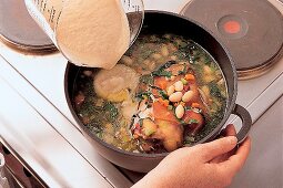 Ribollita fertig kochen, Step 5. 