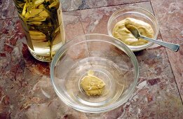 Vinegar and mustard in bowl, step 1