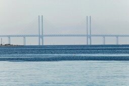 Blick auf die Öresundbrücke, die Schweden und Dänemark verbindet.