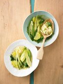 Gemüsesuppe mit Zucchini, Fenchel, Bohnen, Mangold und Couscous