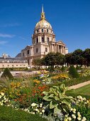 Paris: Invalidendom, blauer Himmel, Froschperspektive