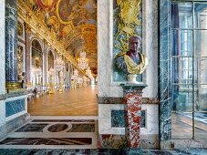 Versailles: Schloss Versailles, Spiegelsaal, Fresken, Lüster, Prunk