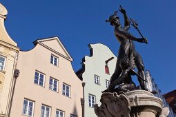 Augsburg: Maximilianmuseum, Moritzplatz, Merkurbrunnen