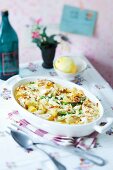 Rigatoni bake with fennel and sheep's cheese
