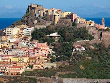 Sardinien, Provinz Sassari, Blick auf Castelsardo, Mittelmeer
