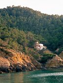Insel Ibiza, Bucht, schroffe Felsen Natur, Meer, Einsamkeit, Finca